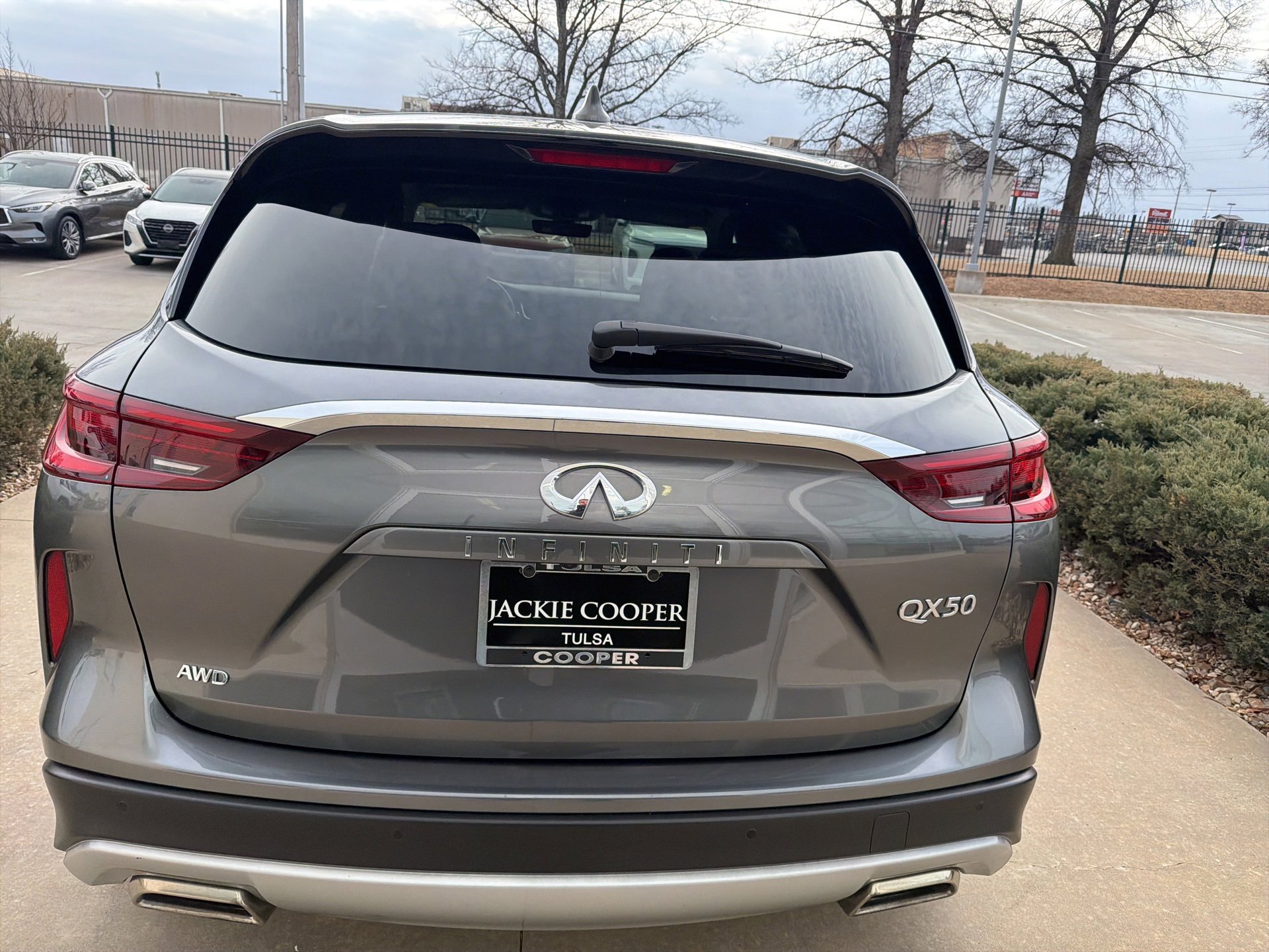 Certified 2025 INFINITI QX50 Pure image 3
