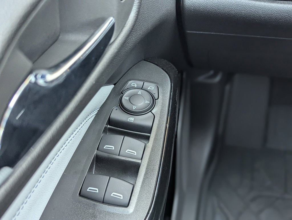 New 2025 Chevrolet Trax LT w/ LT Convenience Package image 21