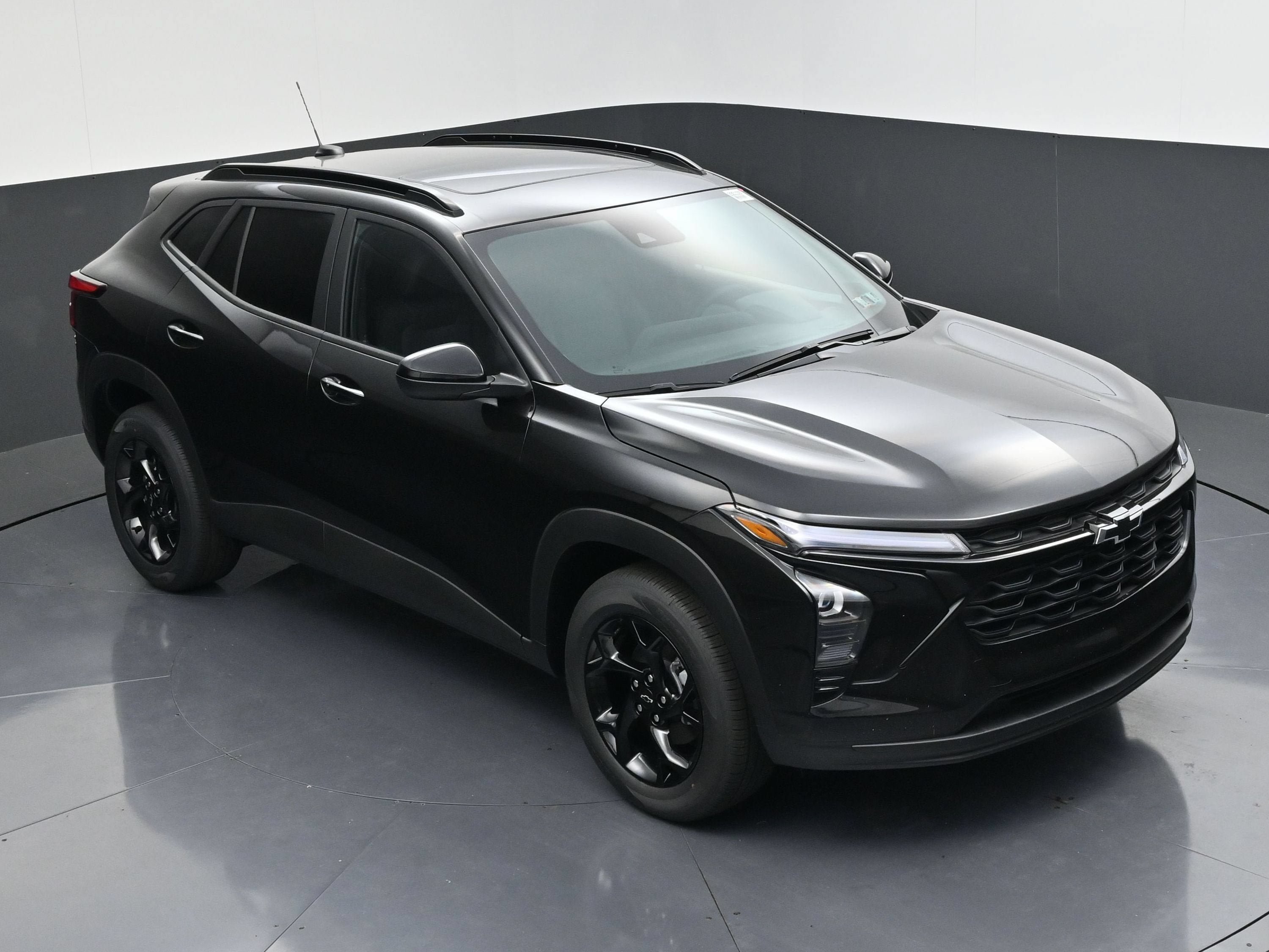New 2026 Chevrolet Trax LT w/ Sunroof Package FWD image 46