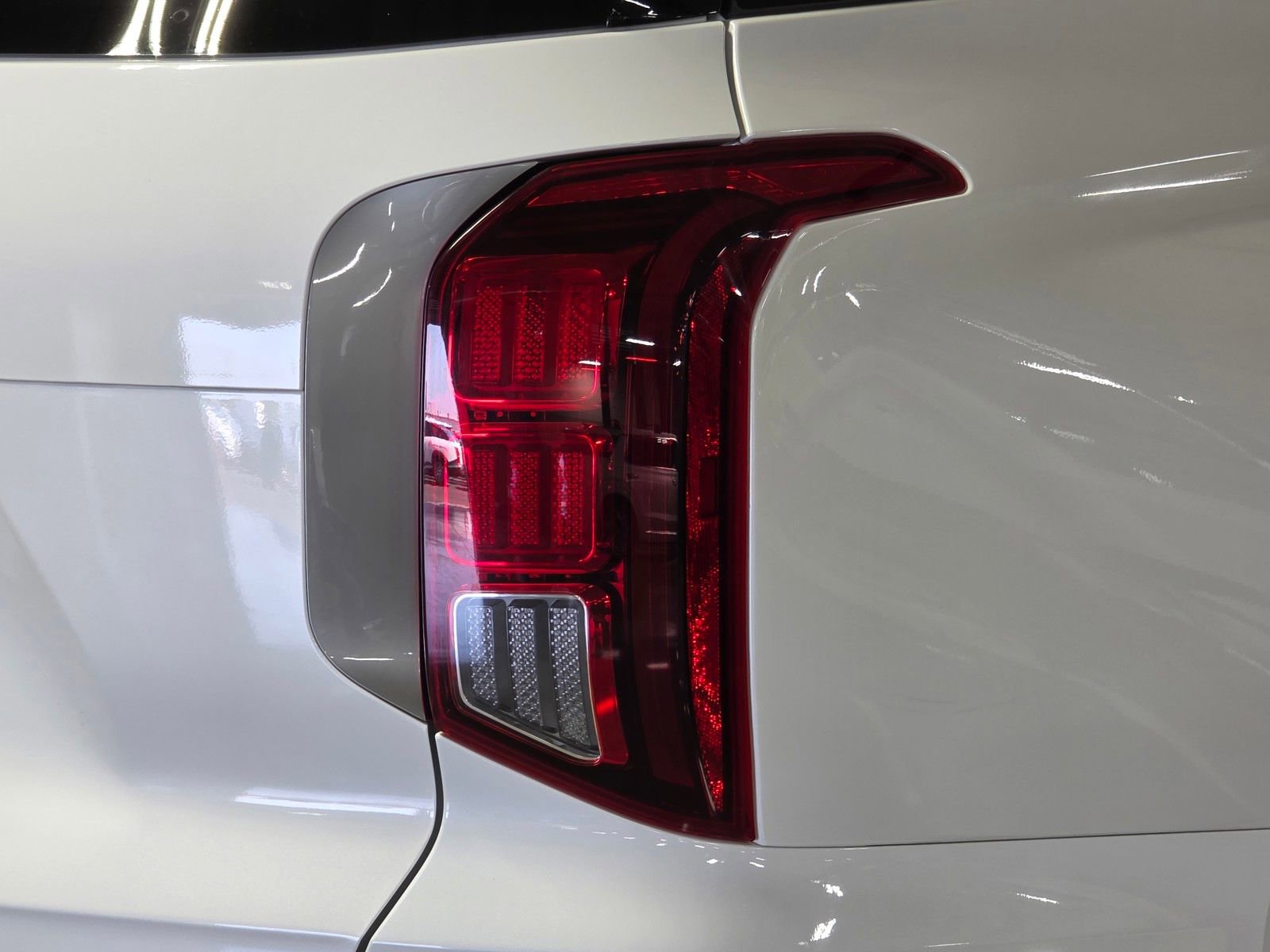 Used 2022 Hyundai Palisade SEL w/ 8P Bench Seat Package FWD image 12