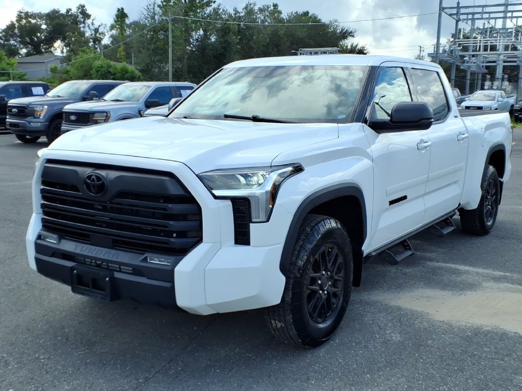 Used 2022 Toyota Tundra SR5 AWD/4WD image 3