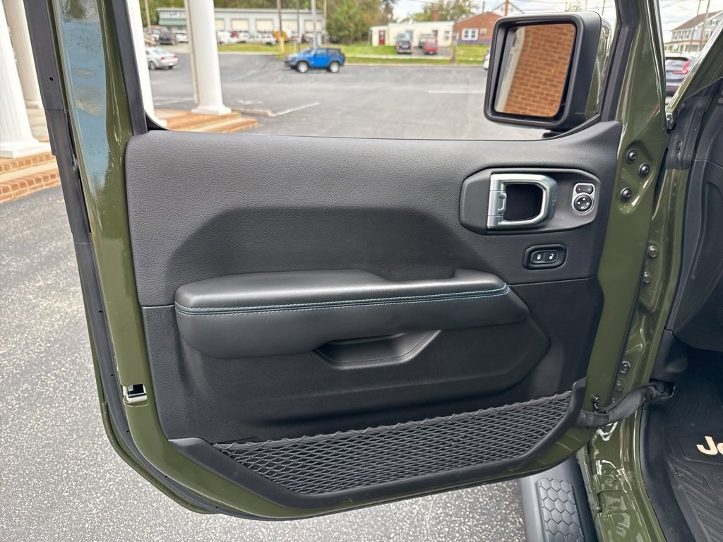 Used 2024 Jeep Wrangler High Altitude image 12