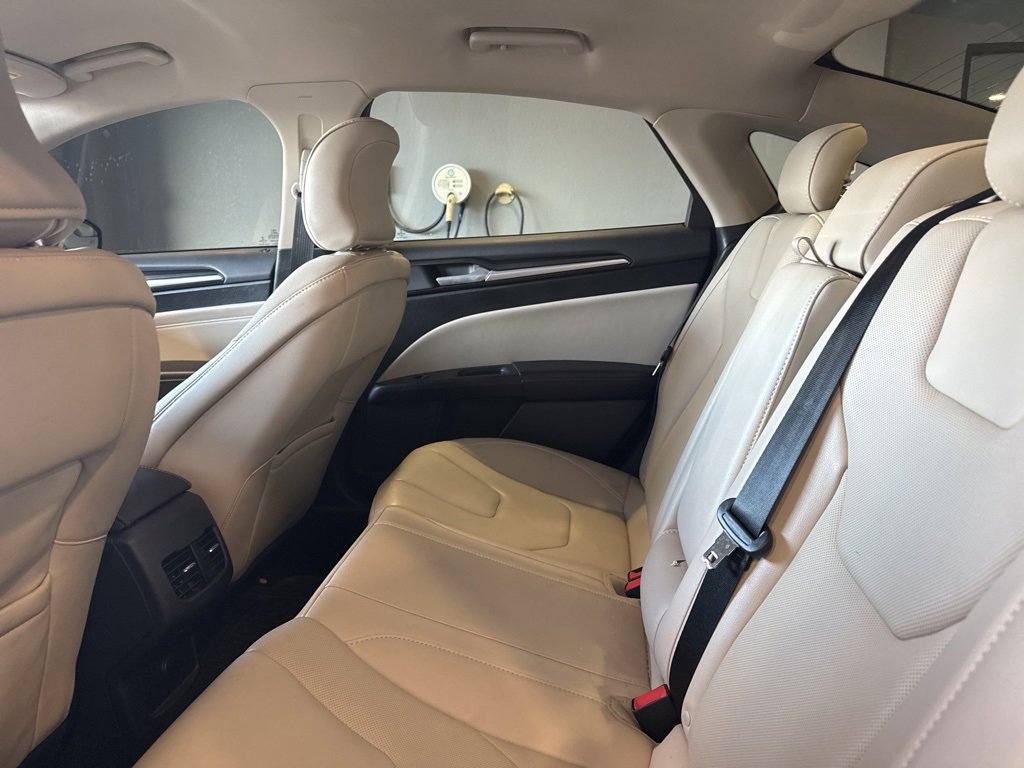 Used 2017 Ford Fusion Titanium image 15