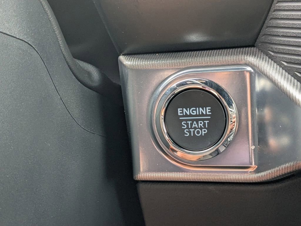 New 2025 Ford F150 Lariat w/ Equipment Group 502A High image 29