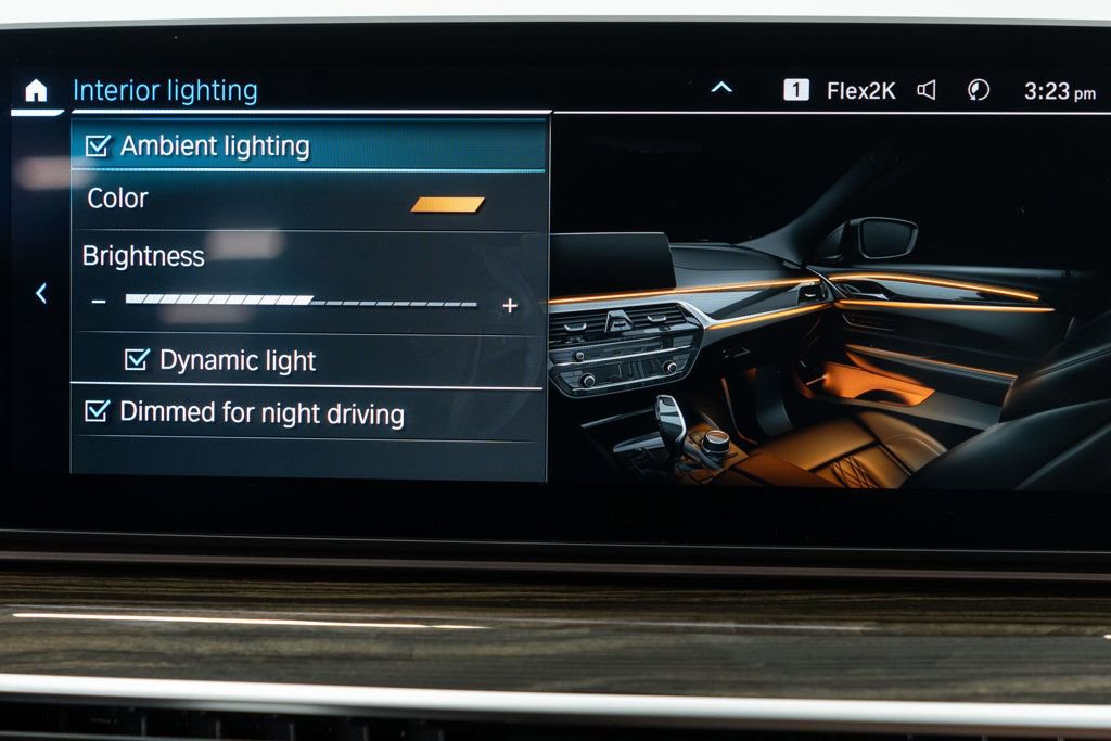 Used 2022 BMW 530i xDrive w/ Premium Package image 31