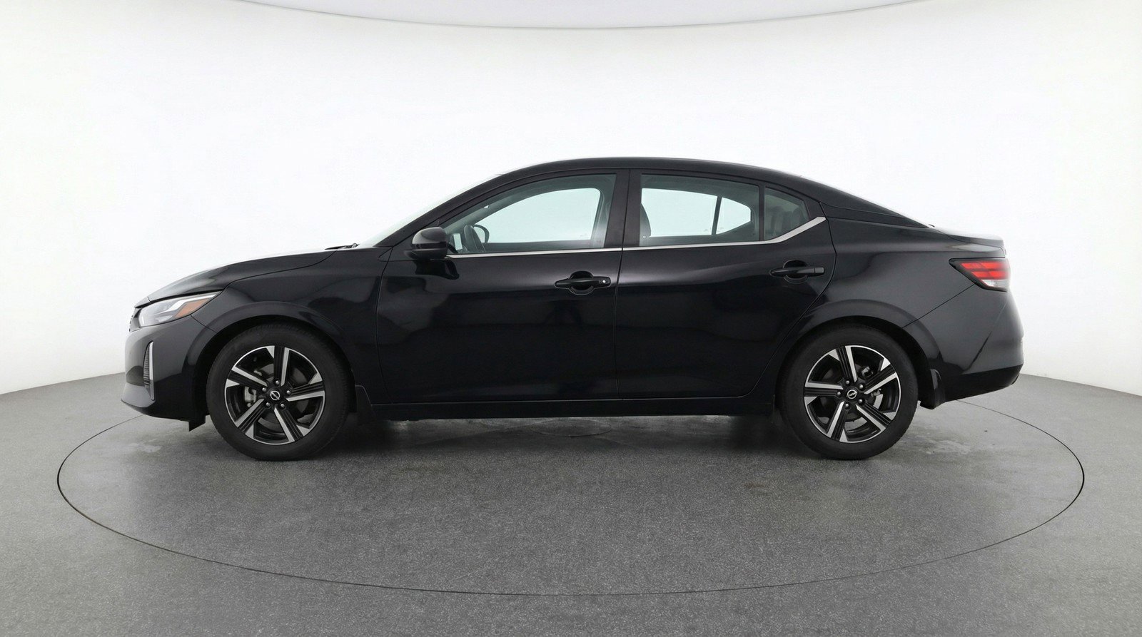 Used 2025 Nissan Sentra SV image 5