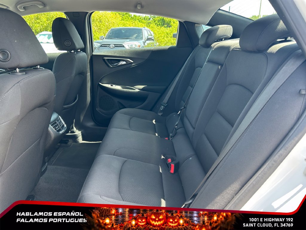 Used 2025 Chevrolet Malibu LT FWD image 13