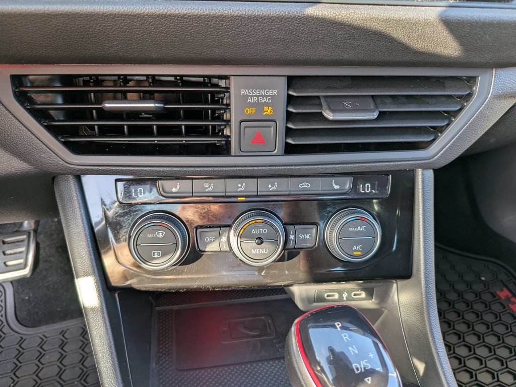 Certified 2022 Volkswagen Jetta GLI Autobahn w/ GLI Black Package FWD image 21