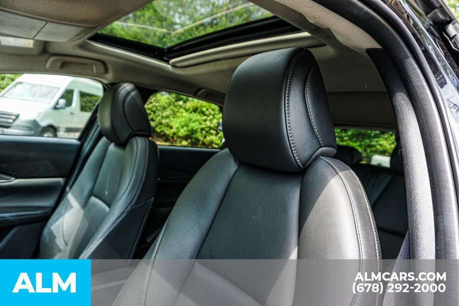 Used 2025 MAZDA CX-30 AWD 2.5 S w/ Preferred Package image 17
