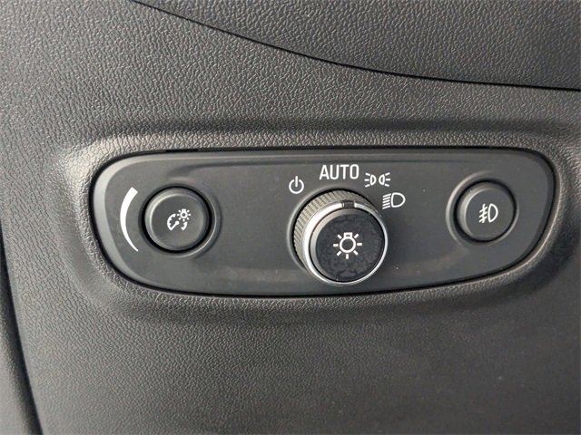 Used 2020 Chevrolet Equinox Premier image 16