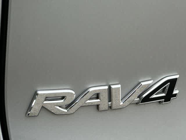 Used 2023 Toyota RAV4 Limited AWD/4WD image 26
