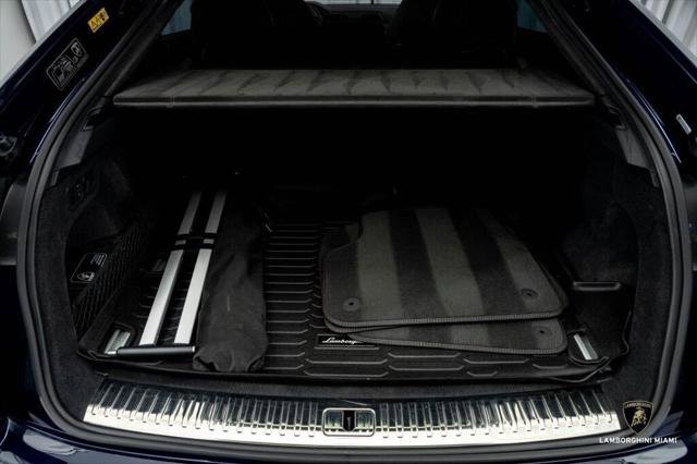 Used 2025 Lamborghini Urus SE image 14