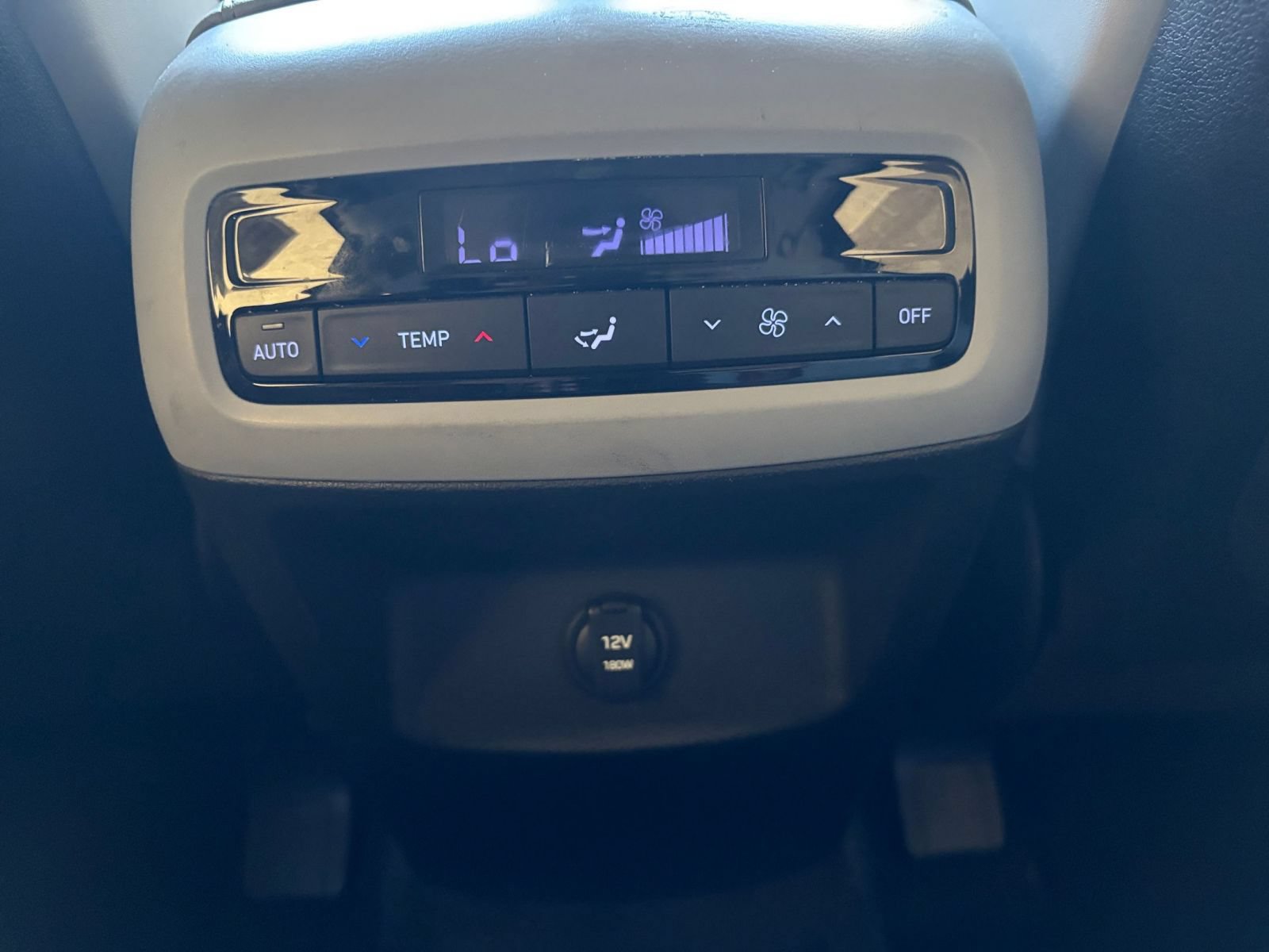 Used 2025 Hyundai Palisade SEL FWD image 24