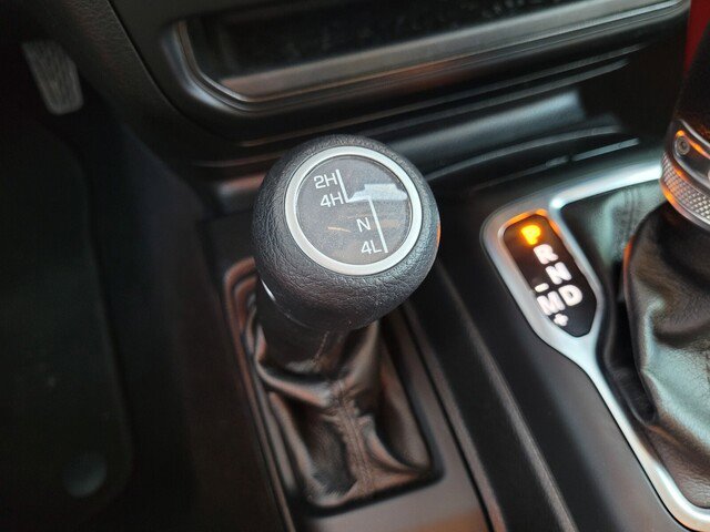 Used 2021 Jeep Wrangler Sport image 30