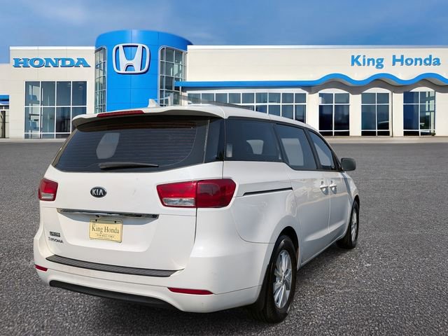 Used 2016 Kia Sedona L FWD image 8