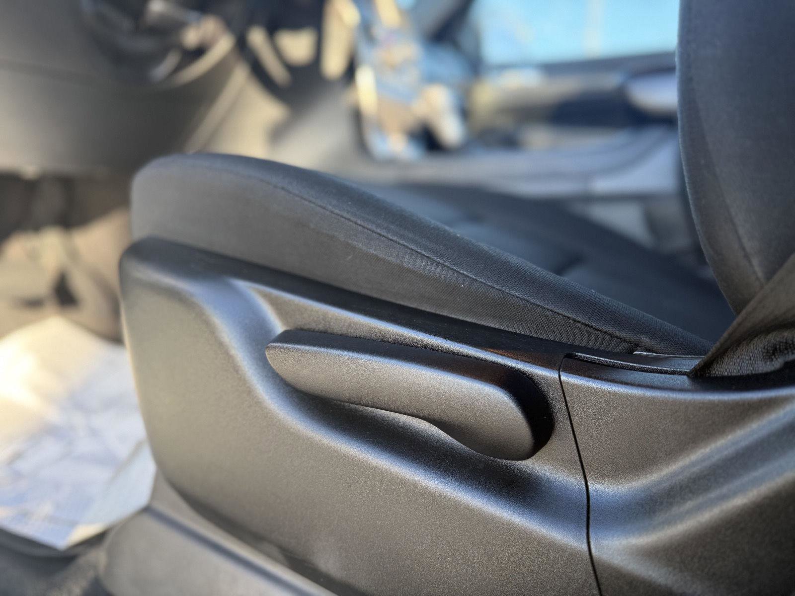 Used 2018 Jeep Grand Cherokee Laredo image 15