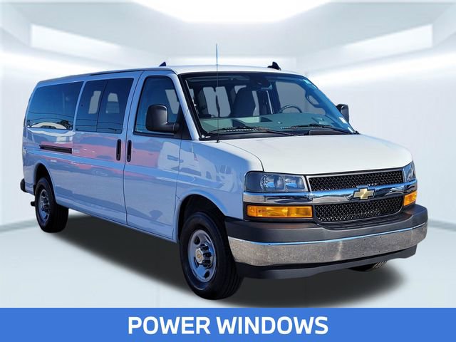 Used 2024 Chevrolet Express 3500 LT w/ LT Preferred Equipment Group image 9