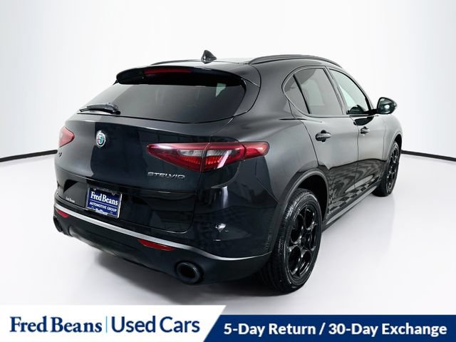 Used 2018 Alfa Romeo Stelvio Ti Sport AWD/4WD image 10