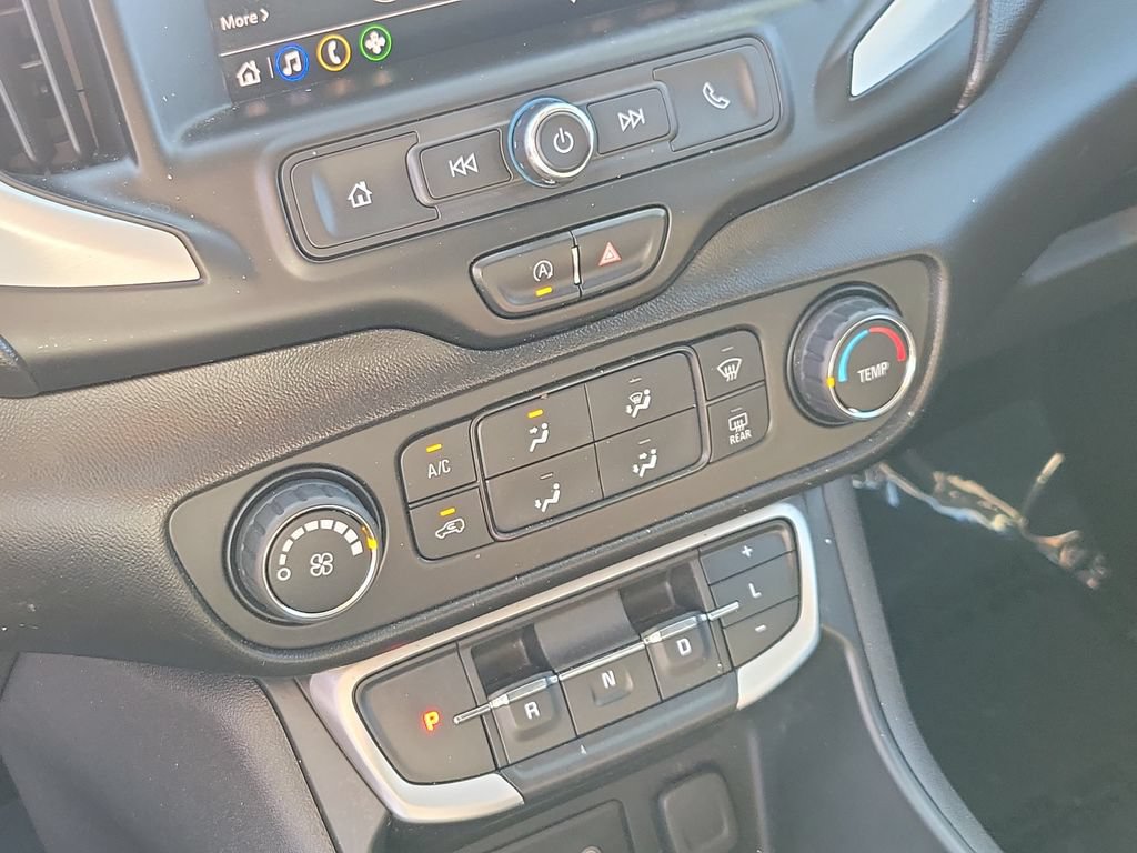 Used 2022 GMC Terrain SLE FWD image 26