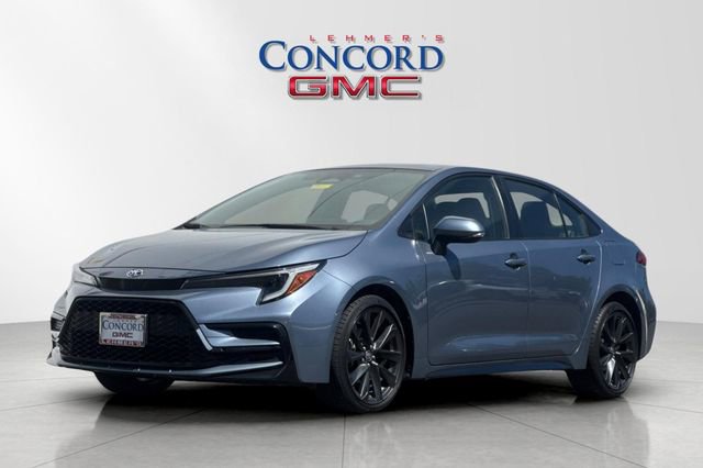 Used 2023 Toyota Corolla XSE w/ Carpet Mat Package (TMS) image 8