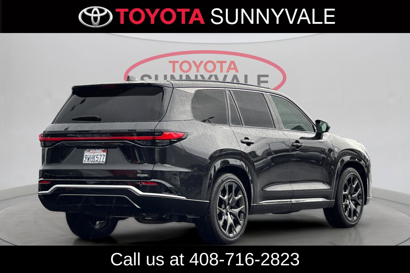 Used 2025 Lexus TX 500h AWD w/ Technology Package image 3