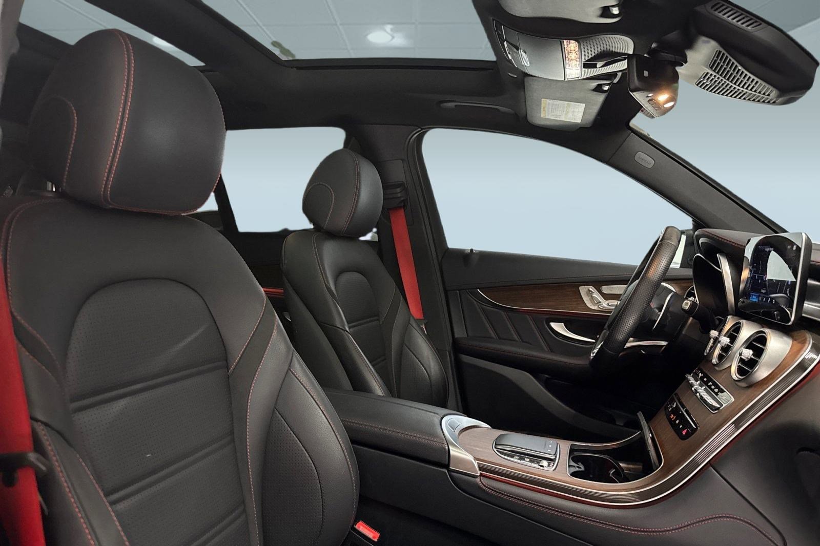 Used 2020 Mercedes-Benz GLC 43 AMG AMG GLC 43 image 33