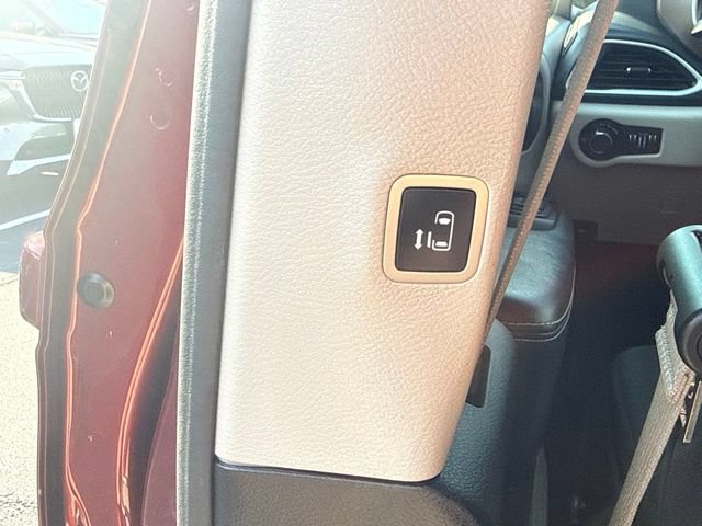 Used 2023 Chrysler Voyager LX FWD image 26