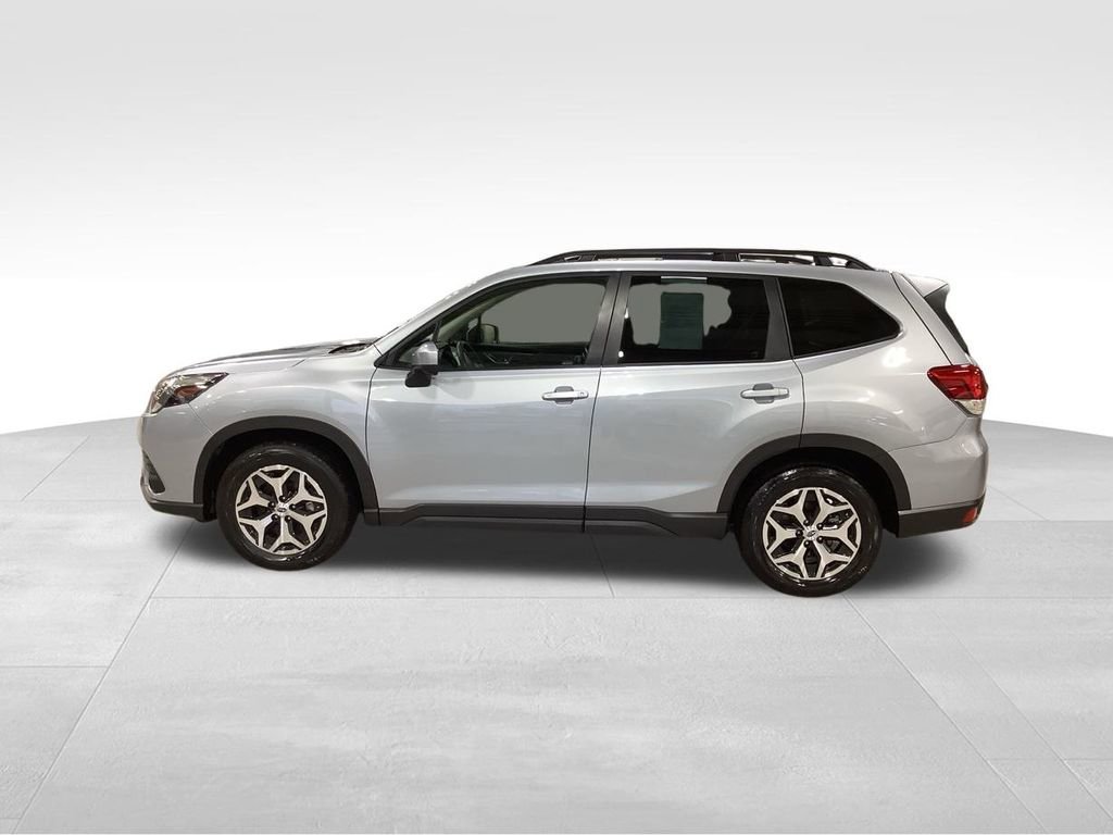 Certified 2023 Subaru Forester Premium image 7