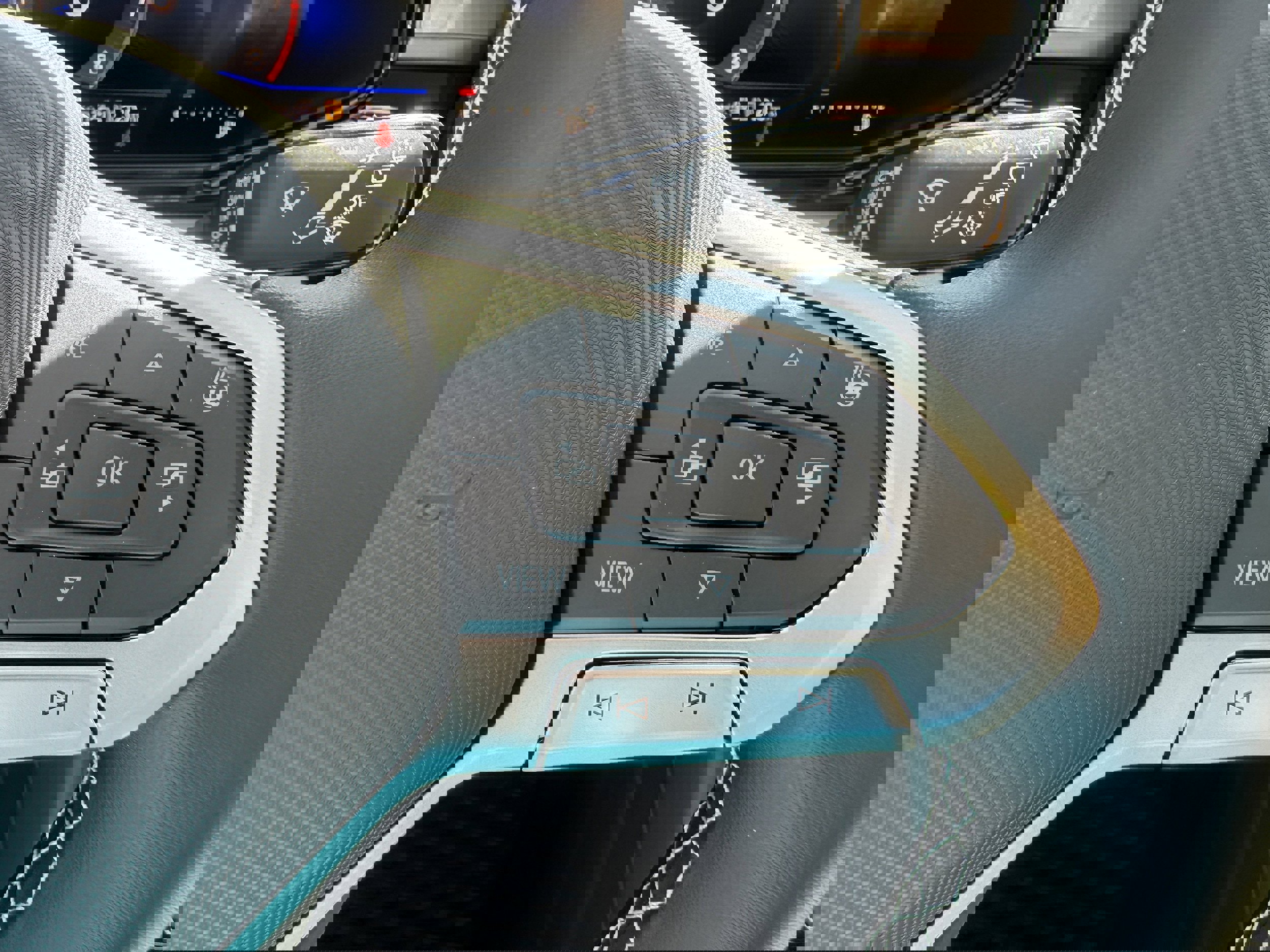 New 2025 Volkswagen Taos S image 36