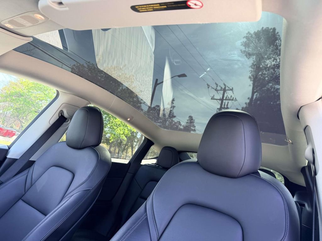 Used 2022 Tesla Model Y Performance image 20