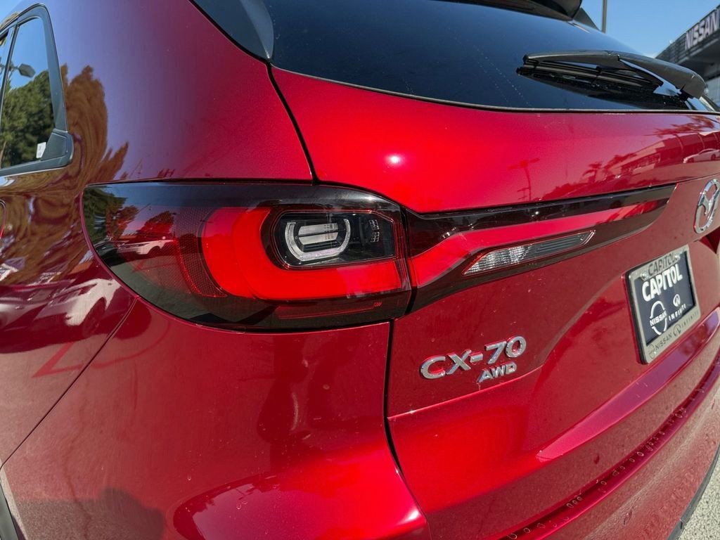 Used 2025 MAZDA CX-70 Plug-In Hybrid w/ Premium Pkg image 34