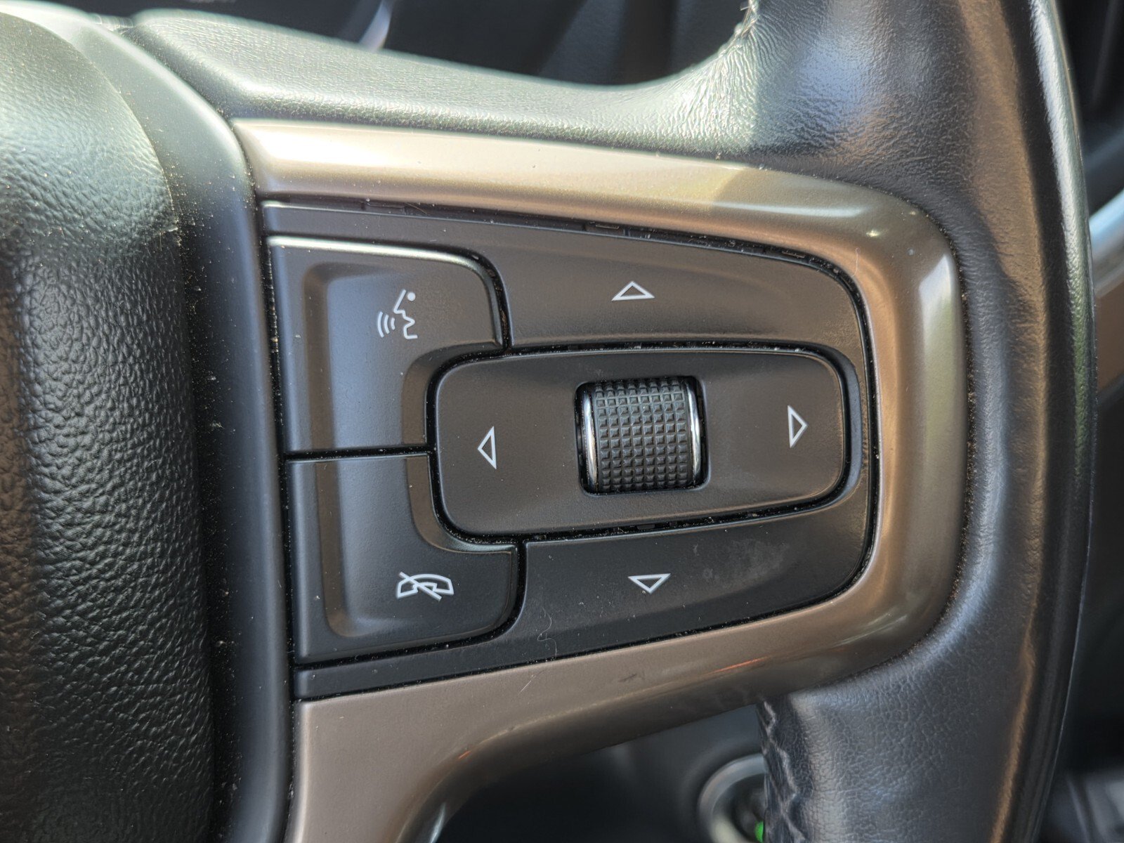Certified 2023 Chevrolet Silverado 3500 High Country AWD/4WD image 22