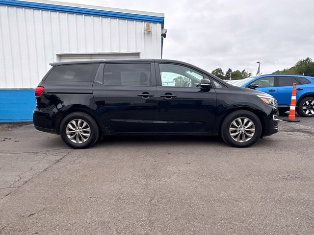 Used 2020 Kia Sedona LX FWD image 1