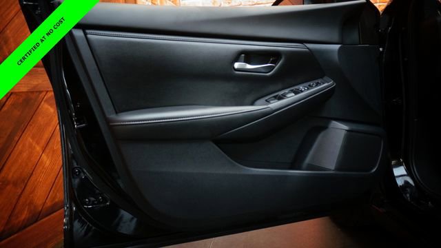 Certified 2022 Nissan Sentra SV FWD image 30