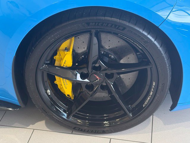 Used 2025 Chevrolet Corvette E-Ray AWD/4WD image 14