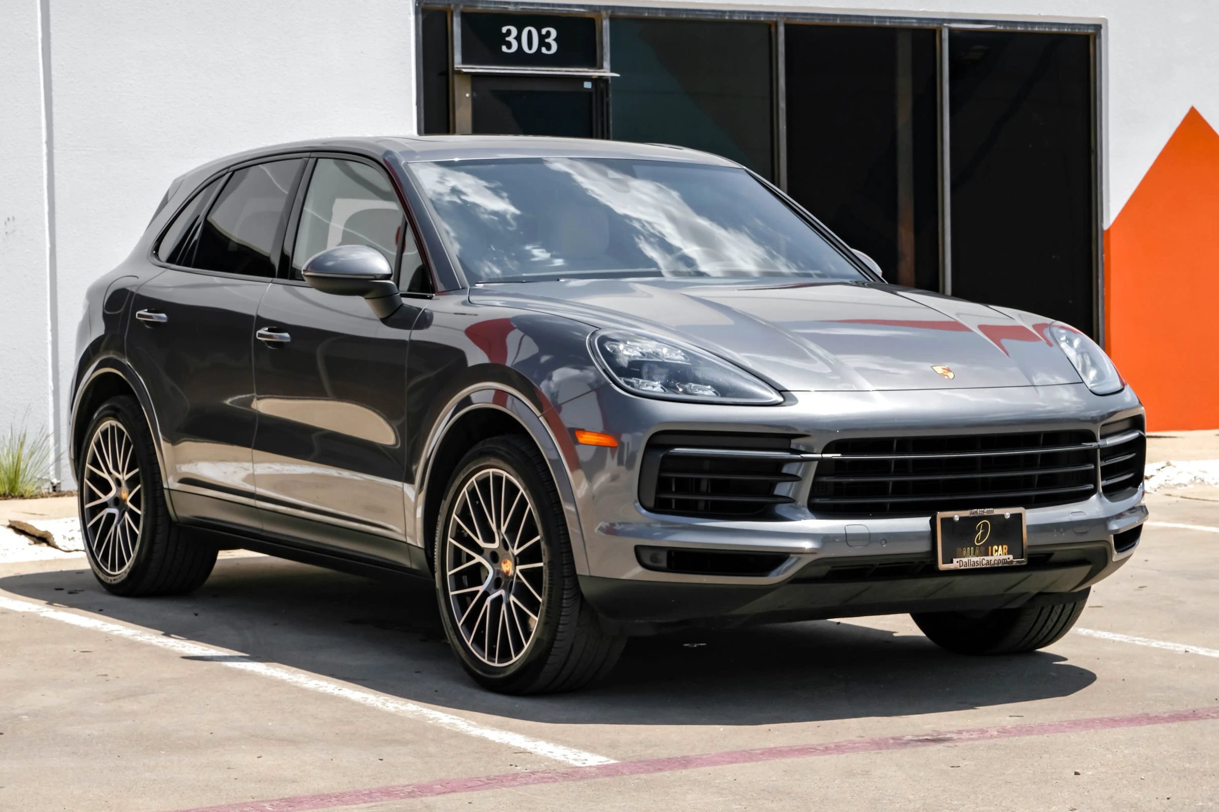 Used 2021 Porsche Cayenne S AWD/4WD image 7
