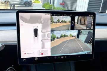Used 2023 Tesla Model Y Long Range AWD/4WD image 18