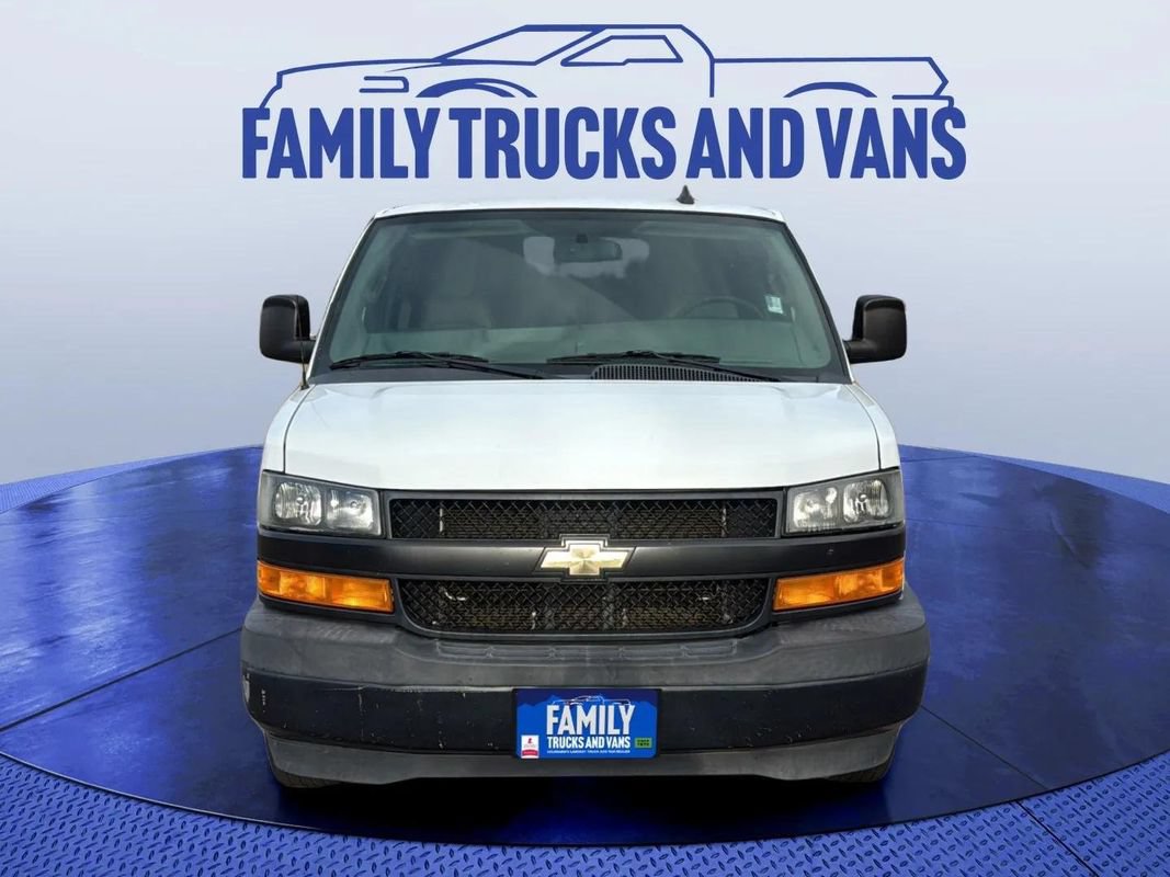 Used 2018 Chevrolet Express 2500 LS w/ Driver Convenience Package RWD image 8
