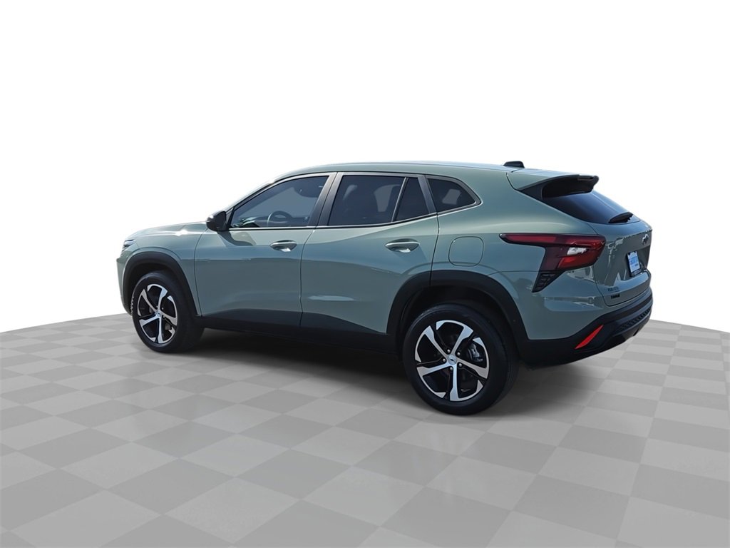 Used 2024 Chevrolet Trax RS w/ Driver Confidence Package image 6