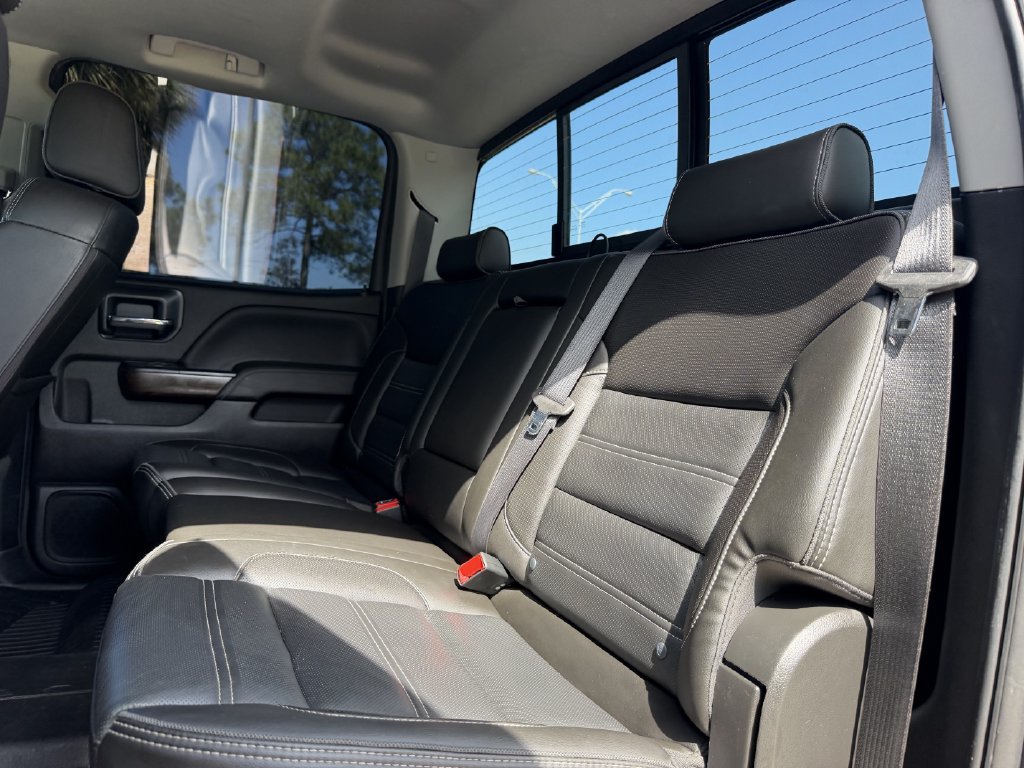 Used 2019 GMC Sierra 2500 Denali w/ Duramax Plus Package AWD/4WD image 24