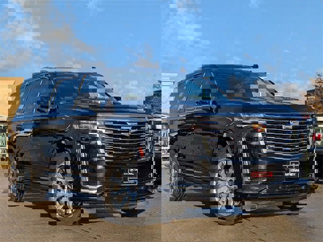 Used 2022 Cadillac Escalade ESV Premium Luxury Platinum image 2