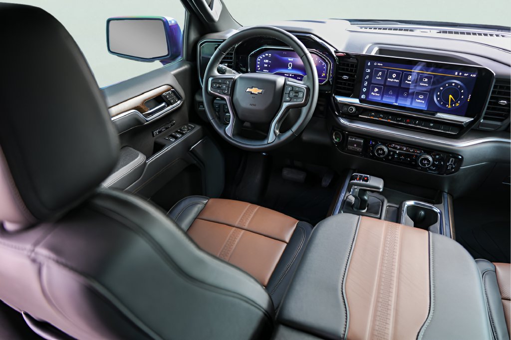Certified 2025 Chevrolet Silverado 1500 High Country w/ High Country Premium Package AWD/4WD image 28