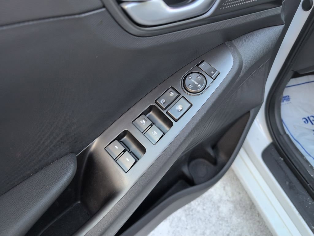 Used 2020 Hyundai Ioniq SEL image 12