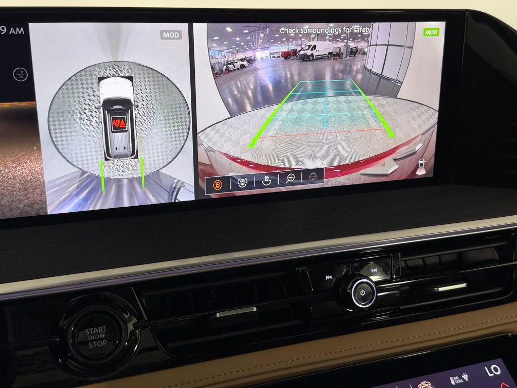 Used 2025 INFINITI QX80 Sensory image 18