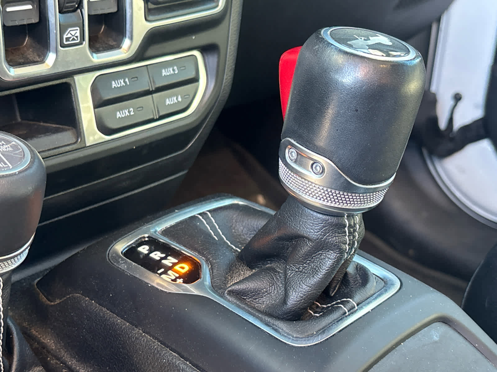 Used 2023 Jeep Wrangler Sahara w/ Cold Weather Group image 14