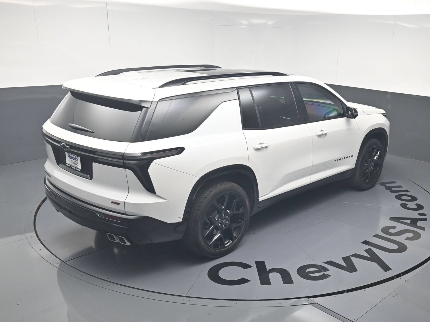 Used 2025 Chevrolet Traverse RS w/ LPO, Floor Liner Package FWD image 35