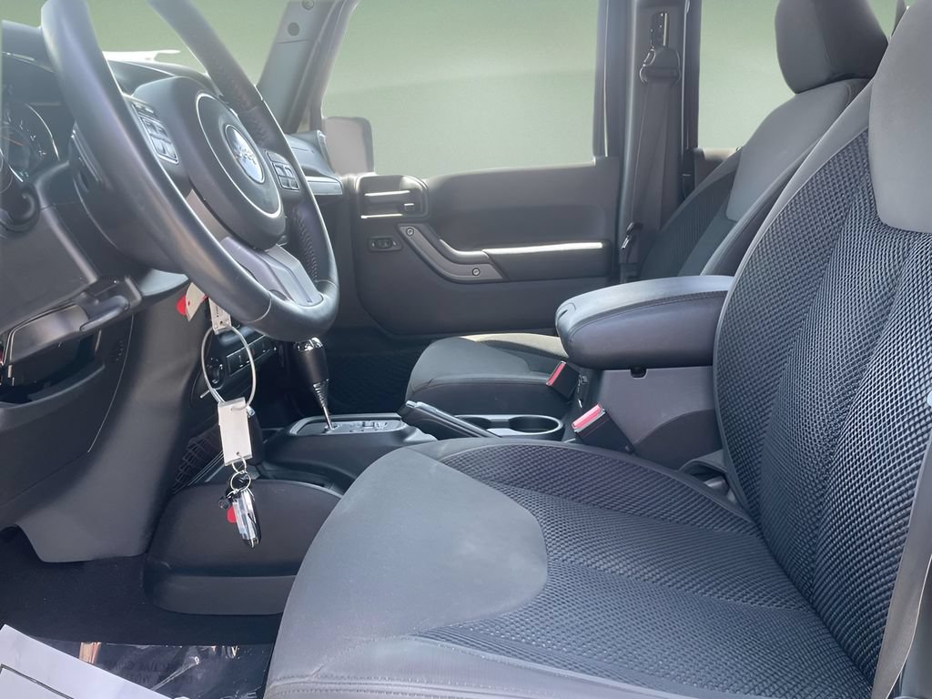 Used 2017 Jeep Wrangler Unlimited Sport AWD/4WD image 15