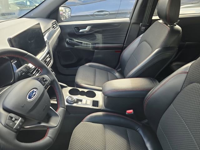 Used 2023 Ford Escape ST-Line Elite image 9