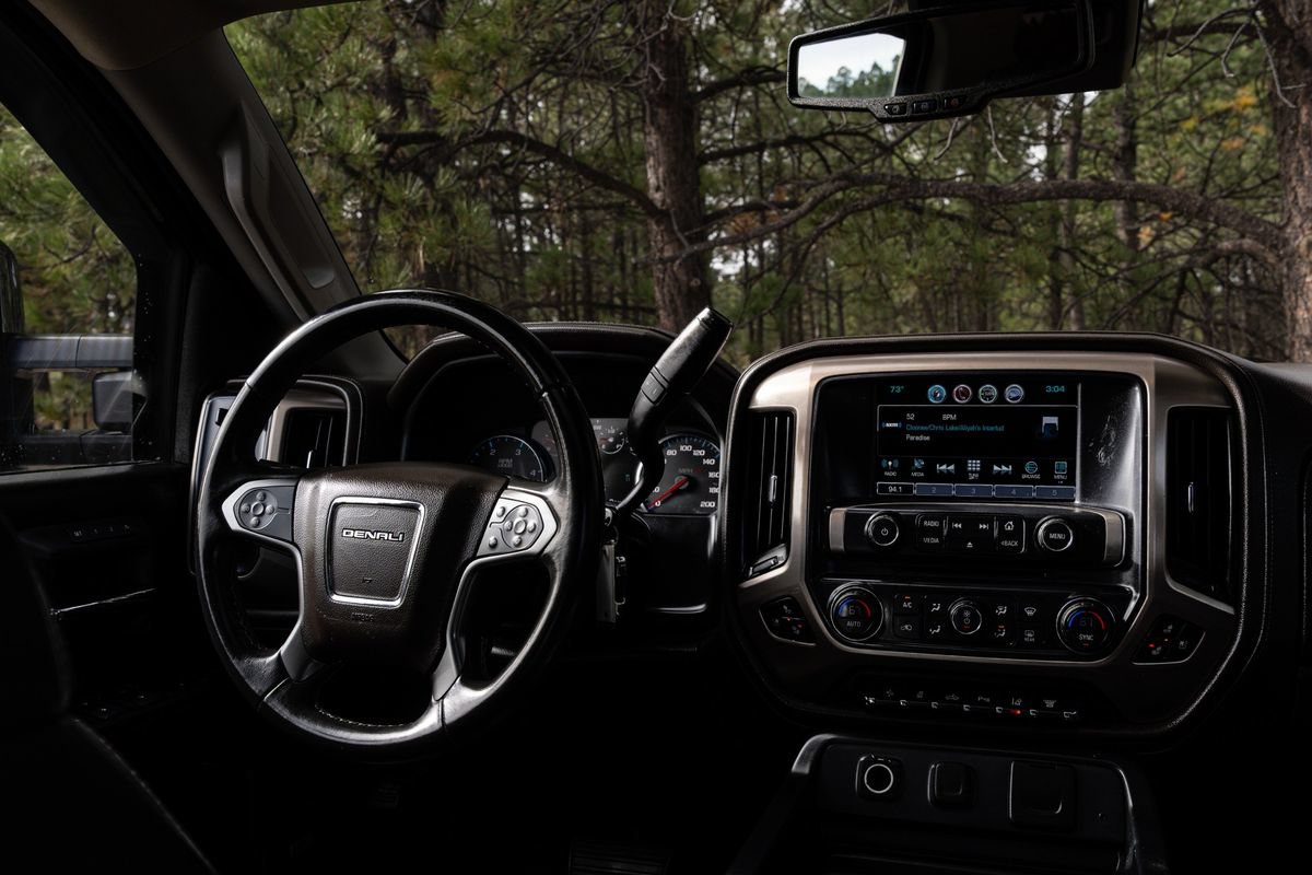 Used 2019 GMC Sierra 3500 Denali AWD/4WD image 16