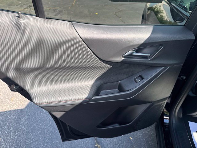 Used 2026 Chevrolet Equinox RS FWD image 12